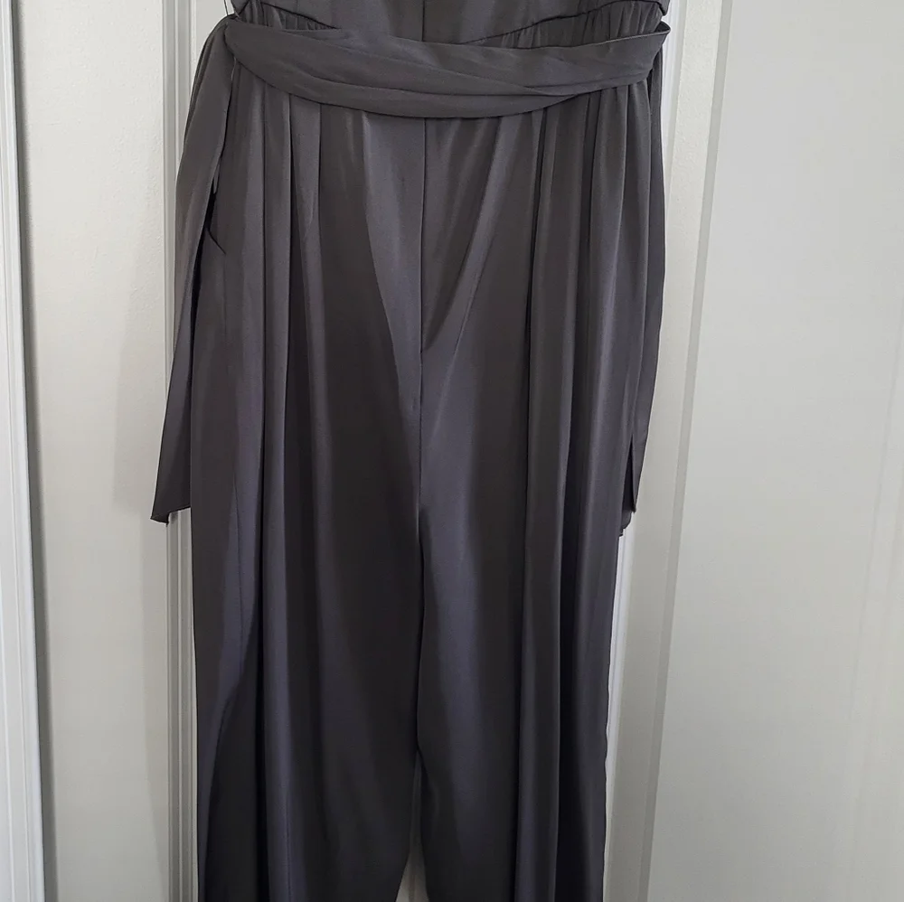 Jumpsuit - Picture 4 of 4